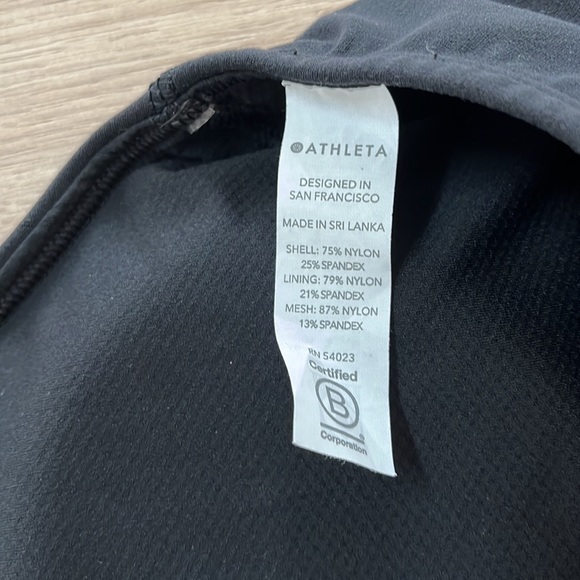 NWOT Athleta bra cropped halter - Picture 3 of 5